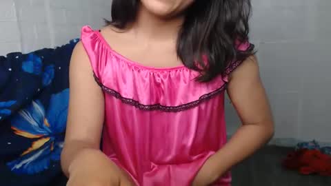 Snapshot of urasian_dreamgirl69 chatting on 11/05/25, 04:45 bela online show from 11/05/25, 04:45