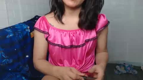 Snapshot of urasian_dreamgirl69 chatting on 11/11/25, 03:50 bela online show from 11/11/25, 03:50