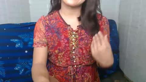 Snapshot of urasian_dreamgirl69 chatting on 11/23/25, 09:31 bela online show from 11/23/25, 09:31