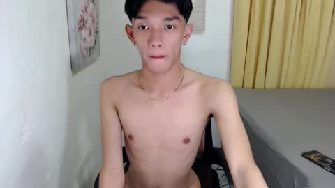 Snapshot of urasian_john20 chatting on 10/16/25, 12:28 urasian_john20 online show from 10/16/25, 12:28