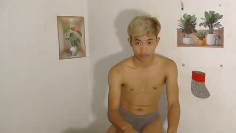 urasian_jomarie online show from 04/22/26, 09:05