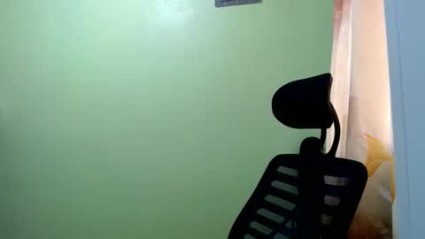 urasian_joy online show from 10/22/25, 02:34