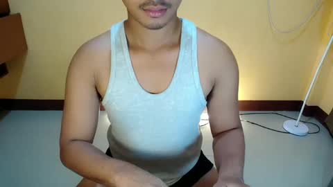 Snapshot of urasian_jpxx chatting on 02/28/26, 01:01 JAMES online show from 02/28/26, 01:01