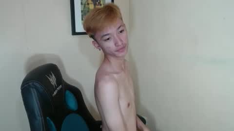 urasian_ladyboyxxx online show from 04/25/26, 02:47