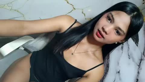 Snapshot of urasian_latinaxxx chatting on 07/02/26, 12:54 urasian_latinaxxx online show from 07/02/26, 12:54
