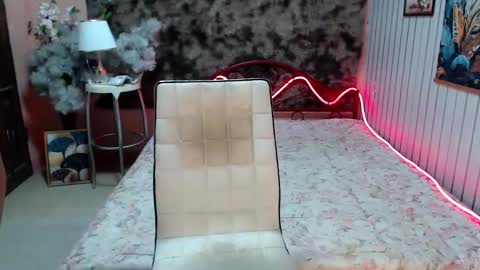 HI WE ARE NATHANIEL AND SEV online show from 01/14/26, 06:57