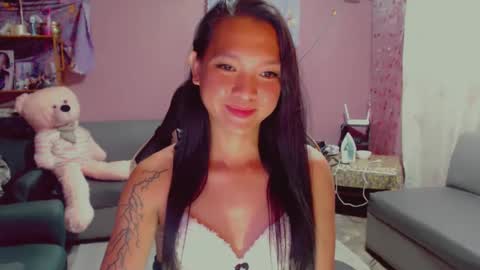 NEWRA  ALLISON online show from 02/08/25, 03:31