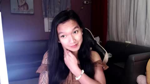 NEWRA  ALLISON online show from 10/16/25, 06:42