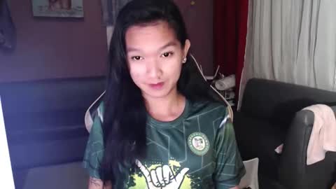 NEWRA  ALLISON online show from 10/26/25, 07:42