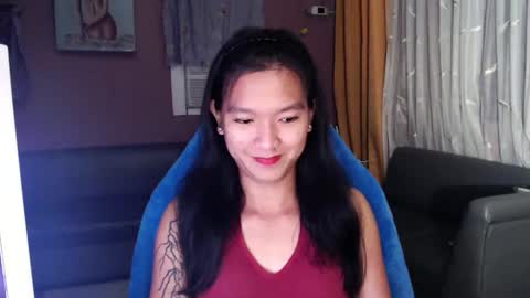 NEWRA  ALLISON online show from 11/05/25, 08:09