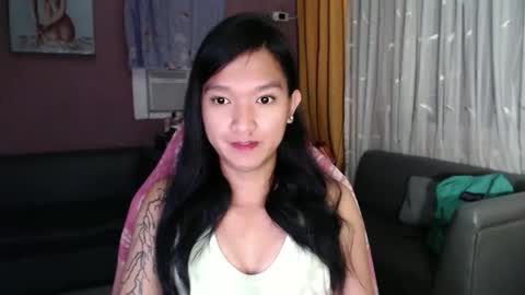 NEWRA  ALLISON online show from 12/14/25, 08:02