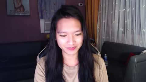 NEWRA  ALLISON online show from 12/19/25, 10:39