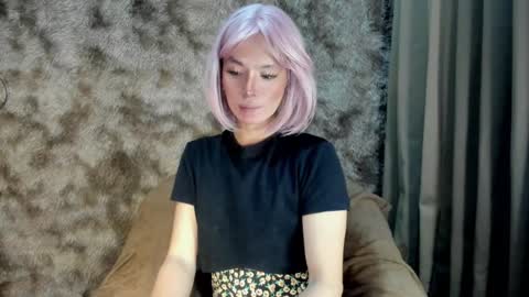 Snapshot of urasian_slut_yana chatting on 02/04/25, 06:04 yana online show from 02/04/25, 06:04