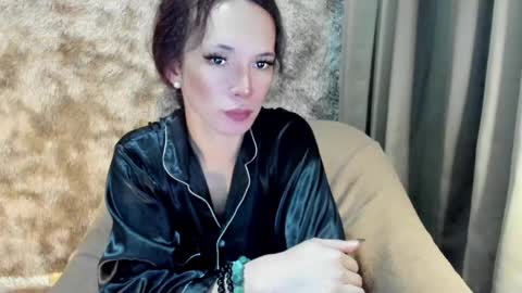 Snapshot of urasian_slut_yana chatting on 02/13/25, 01:26 yana online show from 02/13/25, 01:26