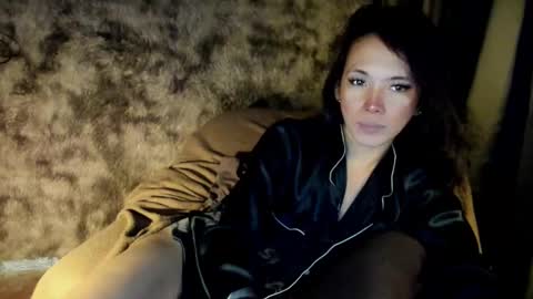 Snapshot of urasian_slut_yana chatting on 02/27/25, 01:07 yana online show from 02/27/25, 01:07