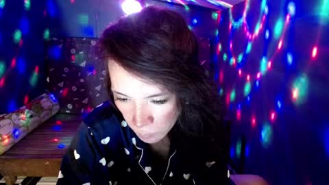 Snapshot of urasian_slut_yana chatting on 03/09/25, 11:58 yana online show from 03/09/25, 11:58