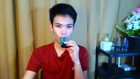 urasiancumboix2 online show from 10/27/25, 12:58