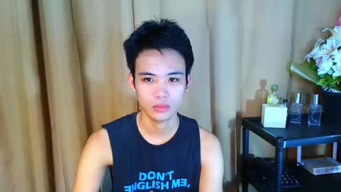 urasiancumboix2 online show from 11/01/25, 03:52