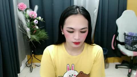 Snapshot of urasiancumgirl_ chatting on 06/18/26, 05:41 urasiancumgirl_ online show from 06/18/26, 05:41