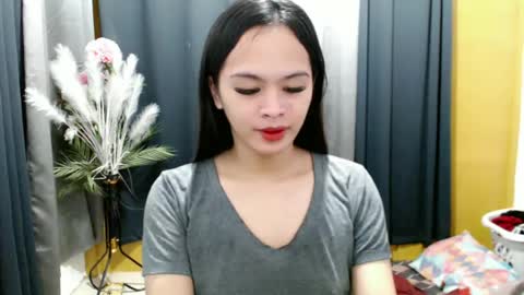 Snapshot of urasiancumgirl_ chatting on 06/24/26, 04:17 urasiancumgirl_ online show from 06/24/26, 04:17
