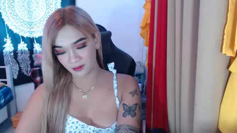 Snapshot of urasiandreamgirlxxx chatting on 12/07/24, 06:32 jess online show from 12/07/24, 06:32