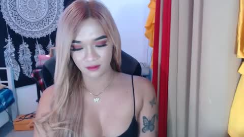 Snapshot of urasiandreamgirlxxx chatting on 12/07/24, 09:39 jess online show from 12/07/24, 09:39