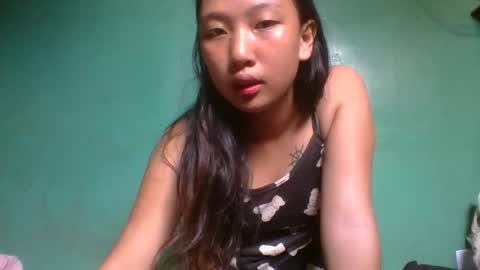 Snapshot of urasiangurl18 chatting on 11/16/25, 02:28 urasiangurl18 online show from 11/16/25, 02:28
