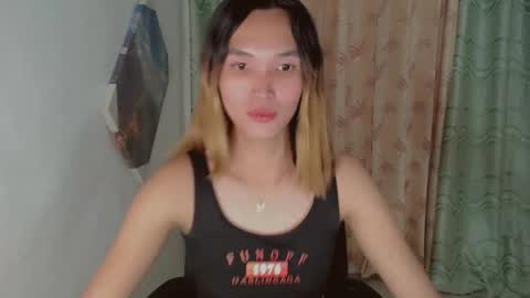 Snapshot of urasianharaxxx chatting on 12/16/24, 06:38 urasianharaxxx online show from 12/16/24, 06:38