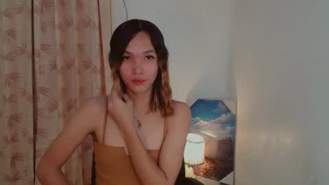 Snapshot of urasianharaxxx chatting on 12/21/24, 08:43 urasianharaxxx online show from 12/21/24, 08:43