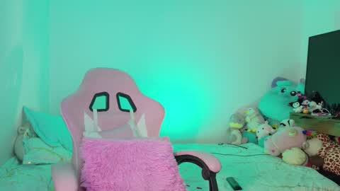 Danielle  online show from 02/19/26, 08:43