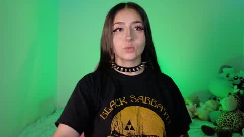 Danielle  online show from 04/18/26, 10:19