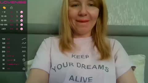 urbadkitty online show from 02/26/25, 09:10