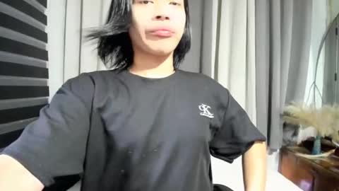 urbambislvt online show from 04/21/26, 03:24