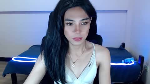 Miss alexa online show from 03/23/26, 05:44