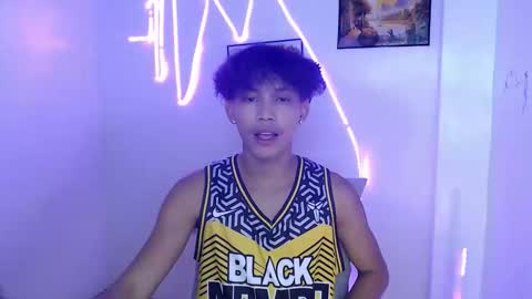 Snapshot of urbigcock_alvin chatting on 05/19/26, 05:19 alvin let have some fun dont forget to follow online show from 05/19/26, 05:19