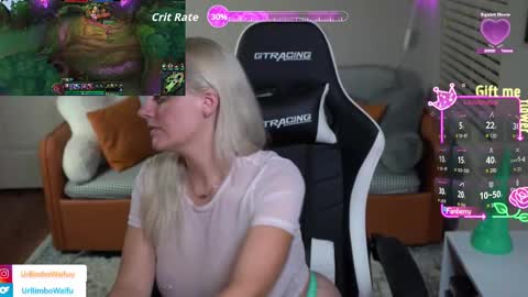 Snapshot of urbimbowaifu chatting on 09/29/25, 05:45 Candi Skye online show from 09/29/25, 05:45