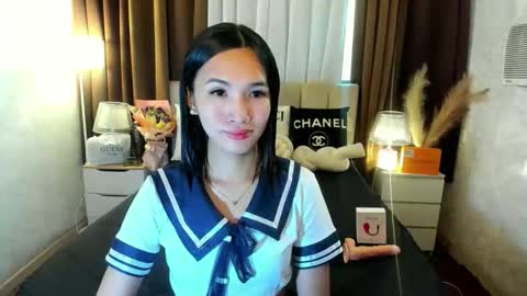 Snapshot of urblossom_princess chatting on 10/14/25, 10:10 urblossom_princess online show from 10/14/25, 10:10
