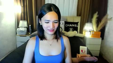 Snapshot of urblossom_princess chatting on 10/19/25, 06:08 urblossom_princess online show from 10/19/25, 06:08