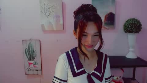 Snapshot of urblossom_princess chatting on 06/22/26, 05:21 urblossom_princess online show from 06/22/26, 05:21