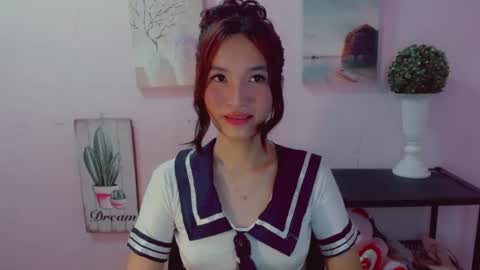 Snapshot of urblossom_princess chatting on 06/30/26, 10:55 urblossom_princess online show from 06/30/26, 10:55