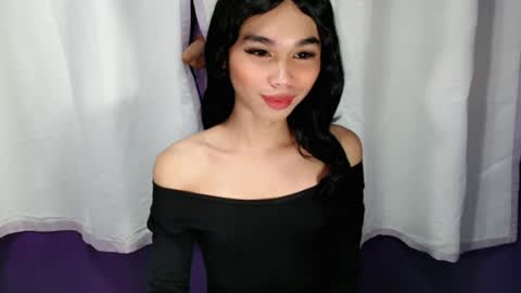 Snapshot of urcumcandymuse_ chatting on 07/22/26, 11:46 CALL ME TINE online show from 07/22/26, 11:46