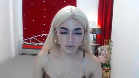 Snapshot of urcumgirlasiants chatting on 02/17/25, 04:48 KENDALL online show from 02/17/25, 04:48