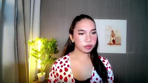 Snapshot of urcummstaraviona chatting on 07/19/26, 01:26 urcummstaraviona online show from 07/19/26, 01:26