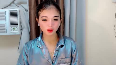 urcutie_ayah online show from 12/05/25, 07:06