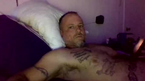 Snapshot of urdaddy875867 chatting on 01/21/25, 01:50 urdaddy875867 online show from 01/21/25, 01:50