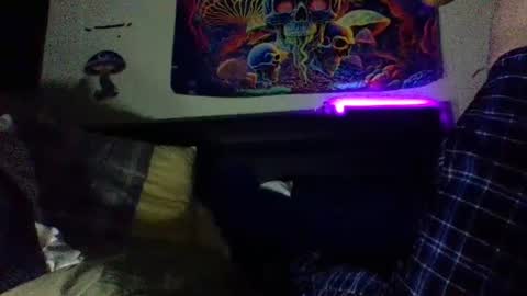 urdaddy875867 online show from 07/02/26, 09:43