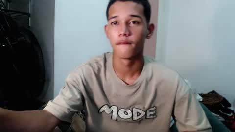 Snapshot of urdreamboy_clarin chatting on 06/28/26, 12:11 urdreamboy_clarin online show from 06/28/26, 12:11