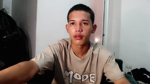 Snapshot of urdreamboy_clarin chatting on 06/29/26, 11:32 urdreamboy_clarin online show from 06/29/26, 11:32
