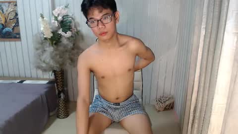 urdreamboy_doms online show from 04/25/26, 06:27