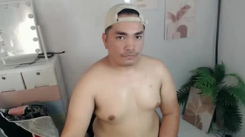 ure_fattytoy143 online show from 04/06/26, 05:30